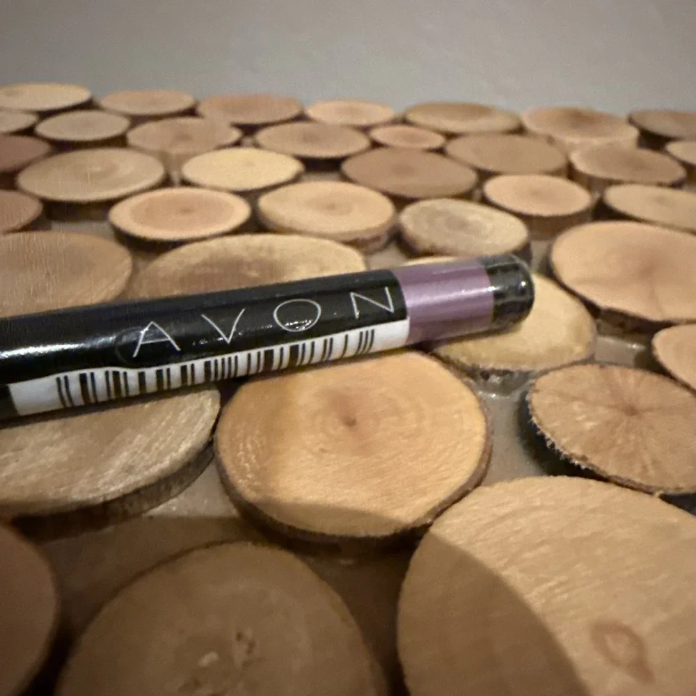 Avon Glimmersticks Chromes Eye Liner- Burgundy Shock G103 New‎ & Sealed!